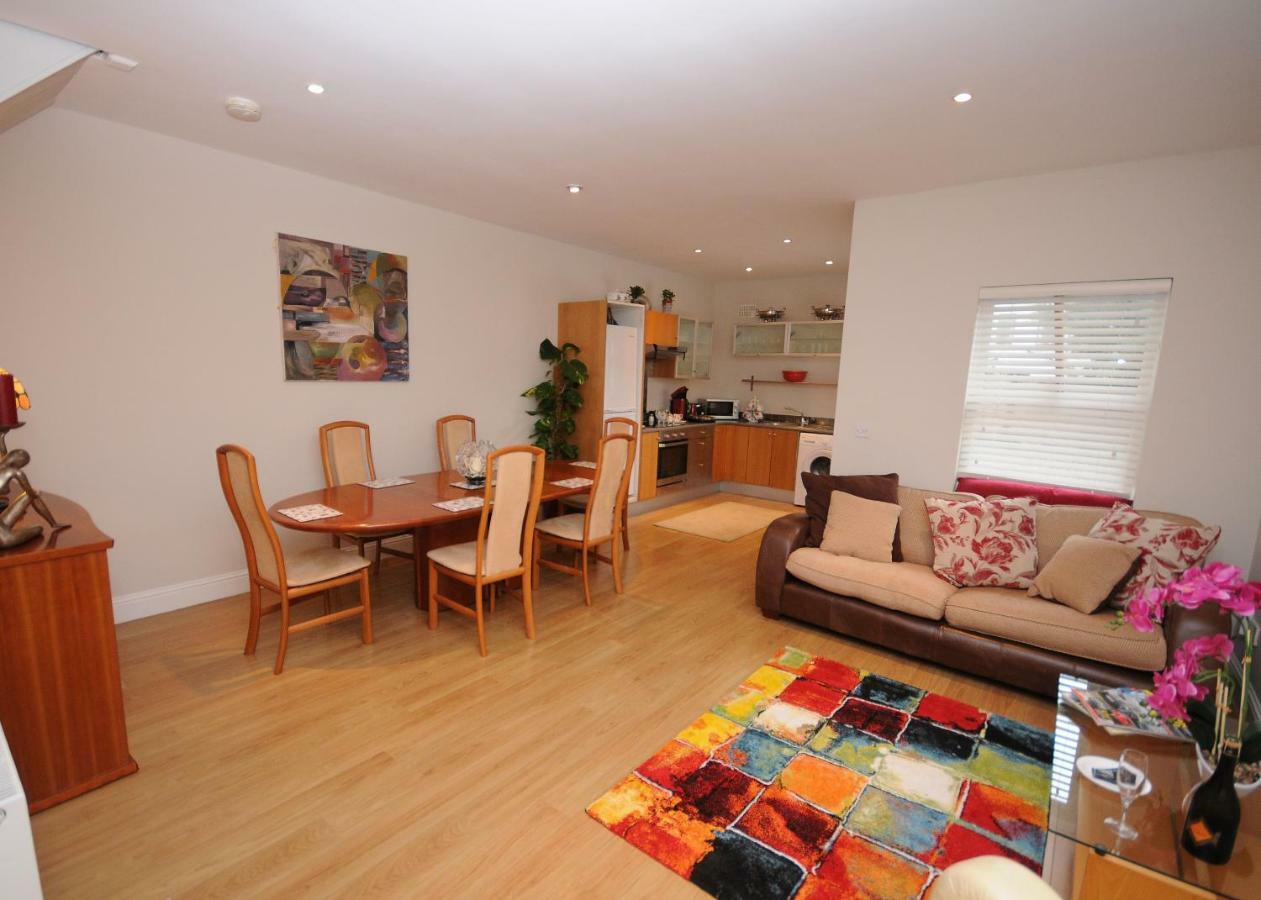 5 College Crescent Daire Galway Dış mekan fotoğraf