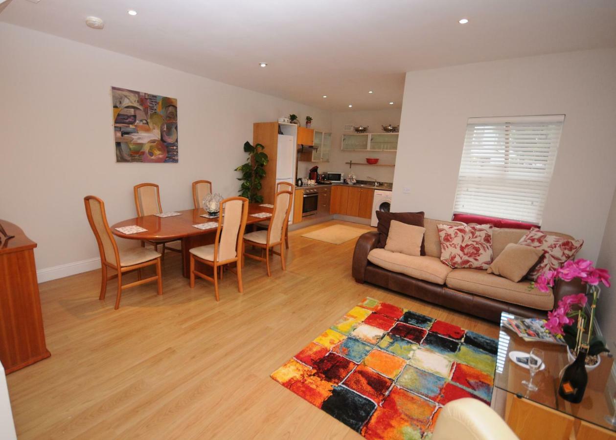 5 College Crescent Daire Galway Dış mekan fotoğraf