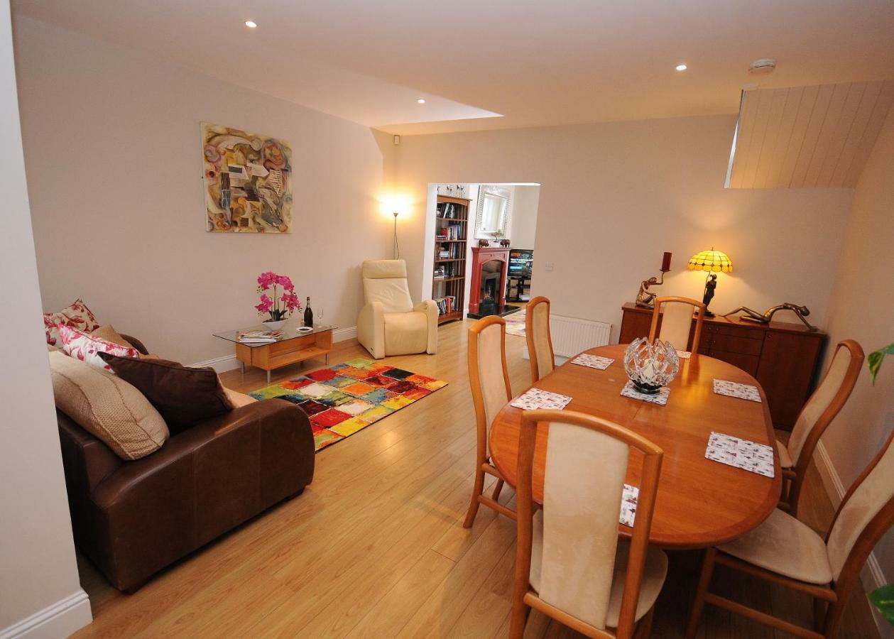 5 College Crescent Daire Galway Dış mekan fotoğraf